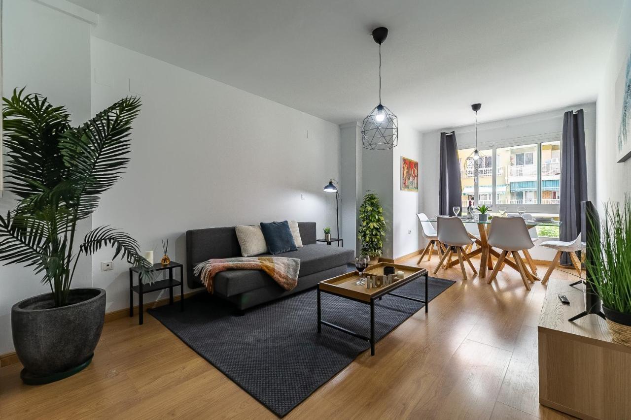 Premium El Palo Near The With Parking Malaga