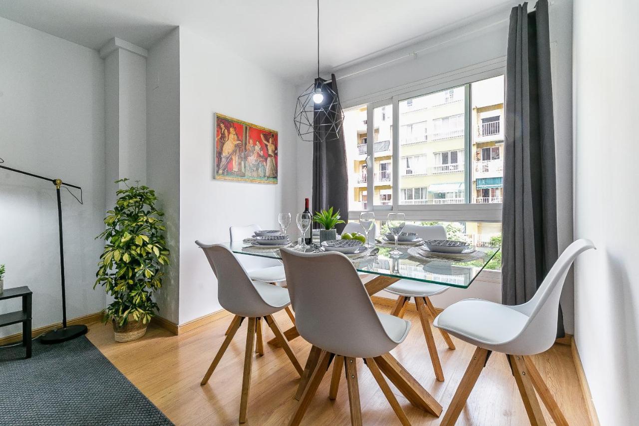 Apartment Premium El Palo Near The With Parking